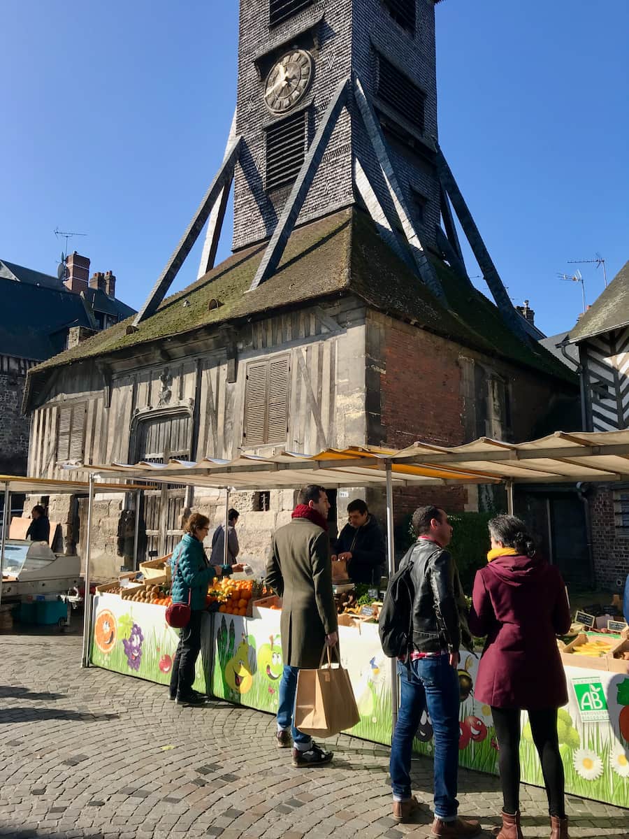 weekly farmers' market in Honfleur in the square of St Catherine