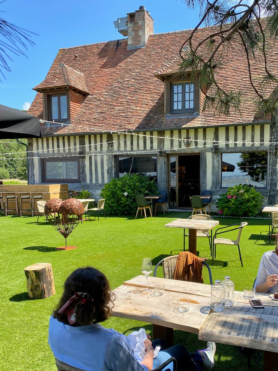 outside restaurant seating at La Chaumiere near Honfleur