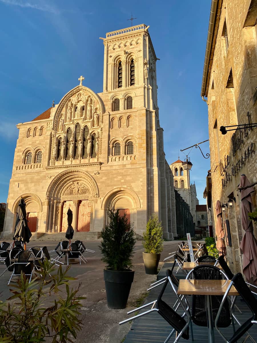 vezelay abbey in France, hilltop Roman basilica 