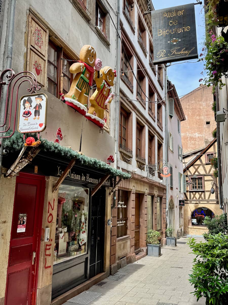 shopfront of the Hansel and Gretel shop in Strasbourg
